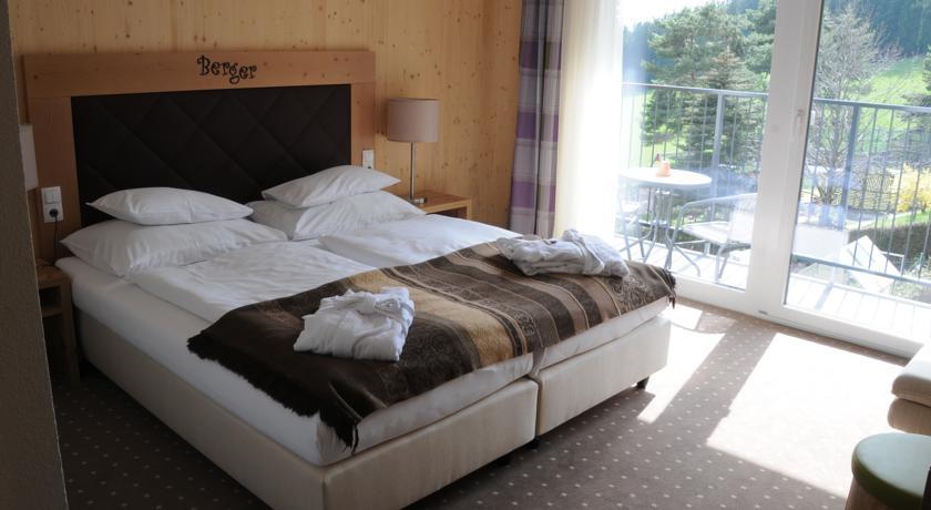 Familienhotel Berger Sankt Jakob im Walde Cameră foto